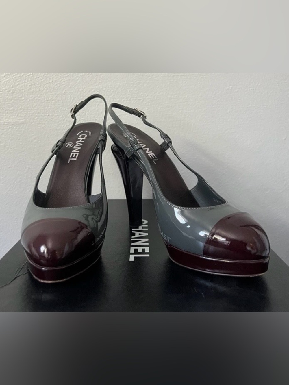 CHANEL Two-Tone Patent Leather Slingback Heels in Gray and Burgundy - Picture 2 of 9